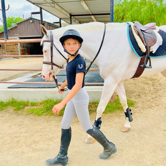 Meet your Posher, Tre - Picture 2 of 3